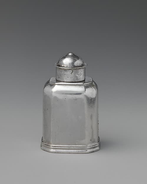 Miniature tea caddy, by David Clayton