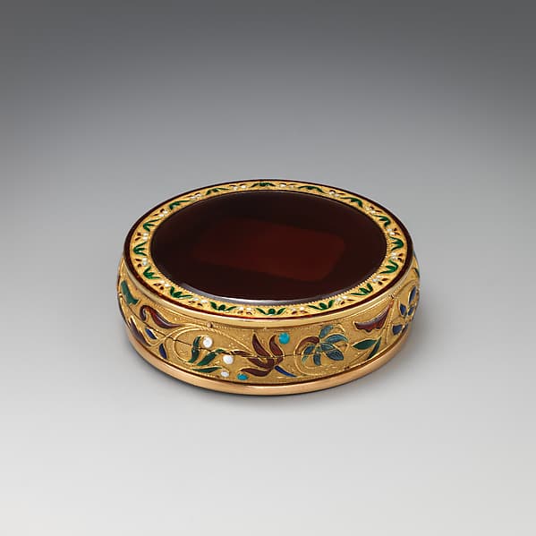 Circular box