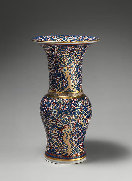 Vase (one of a pair), by Belvedere Manufactory