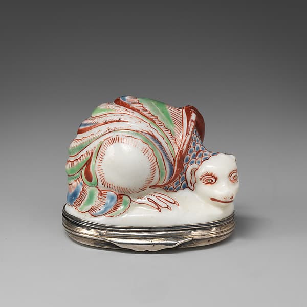 Snuffbox in the form of an armadillo, by Saint-Cloud factory