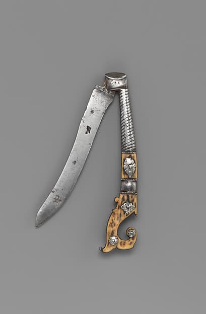 Folding table knife