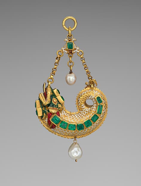 Pendant in the form of a fish