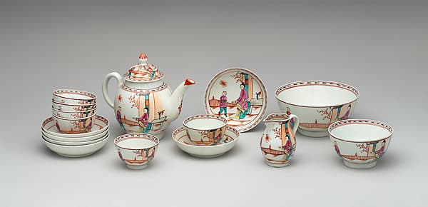 Tea service, by Lowestoft