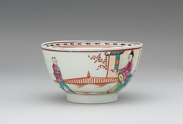 Sugar bowl (?) (part of a service), by Lowestoft