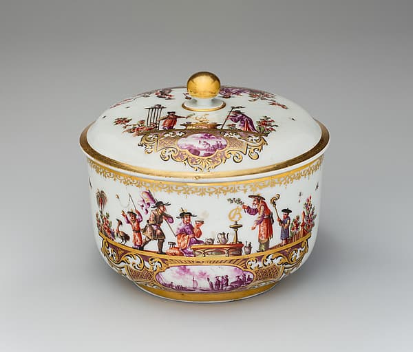 Sugar bowl with cover, by Meissen Manufactory