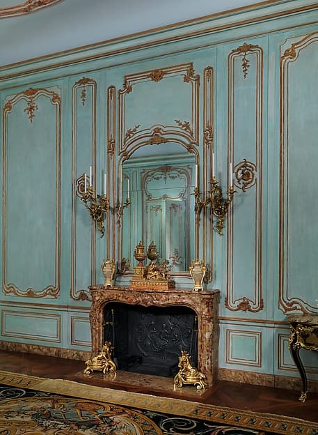 Chimneypiece