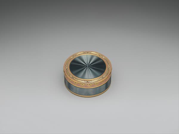 Snuffbox, by Charles Le Bastier