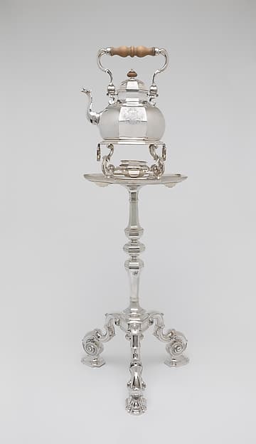 Teakettle, lamp, and table, by Simon Pantin I