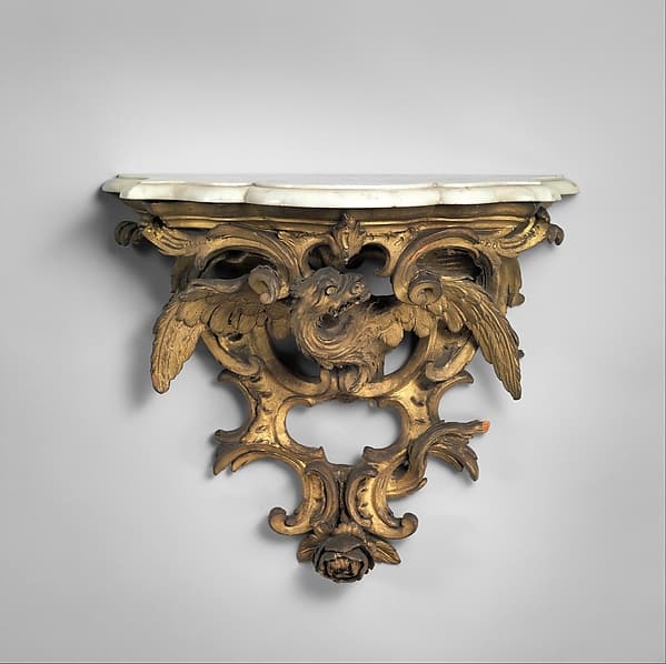Wall-bracket (console d'applique)