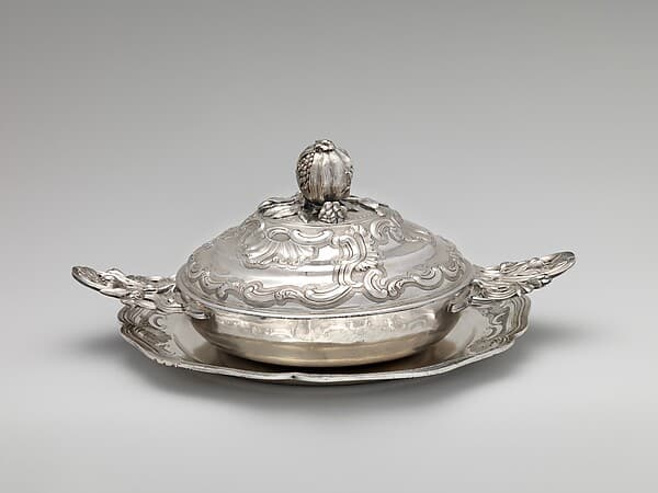 Broth bowl with cover and matching stand (écuelle), by Louis Landes