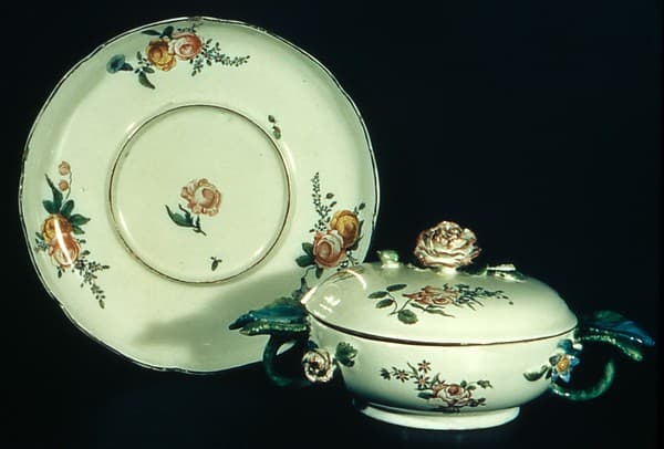 Tray, by Paul Hannong
