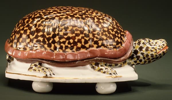 Butter box, by Meissen Manufactory