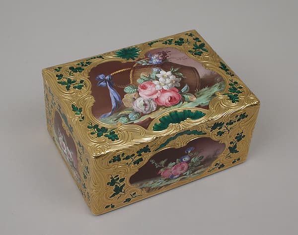 Snuffbox, by Noël Hardivillers