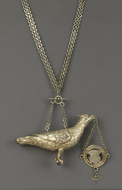 Shooting trophy in the shape of a bird with chain