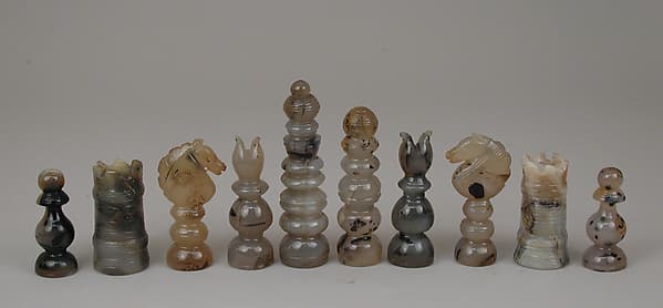 Chessmen (32)
