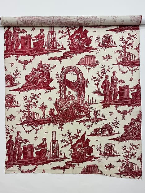 "Venus à sa Toilette", by Petitpierre et Cie