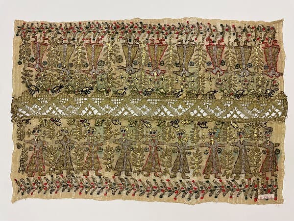 Scarf ends