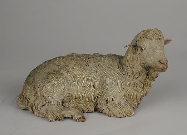 Seated sheep, by Nicola Vassalo