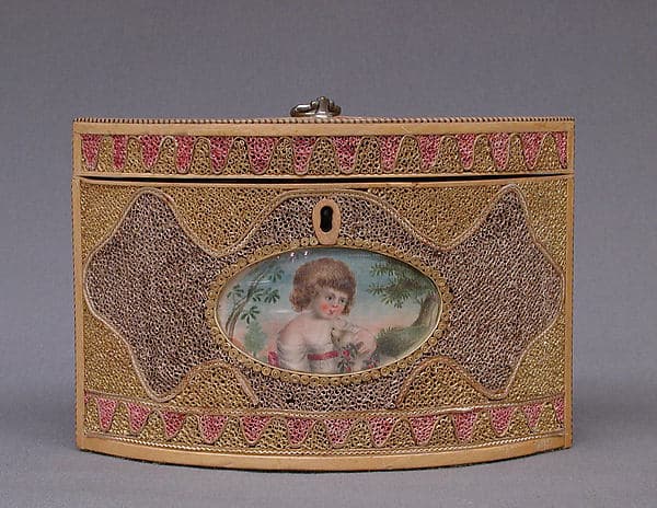 Tea caddy (one of a pair), with original paper box
