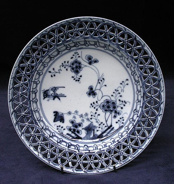 Dessert plate, by Fürstenberg Porcelain Manufactory