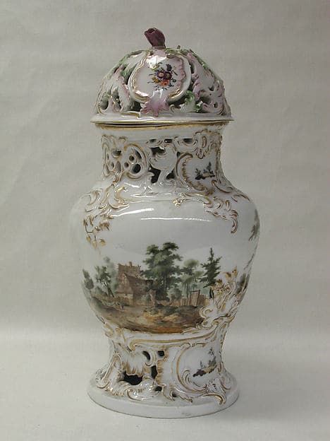 Potpourri vase, by Fürstenberg Porcelain Manufactory