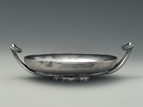 Silver stemless cup