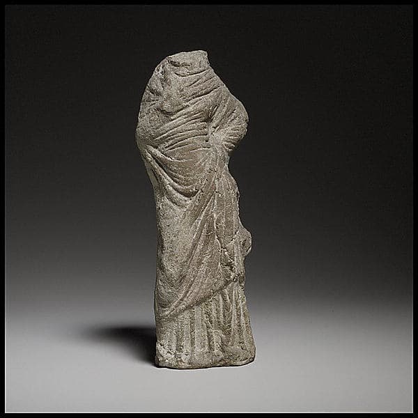 Terracotta statuette of a woman