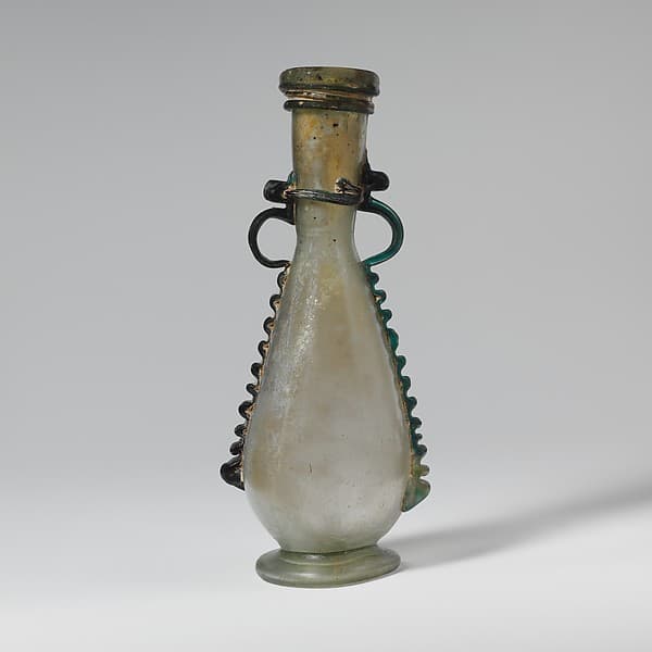 Glass bottle