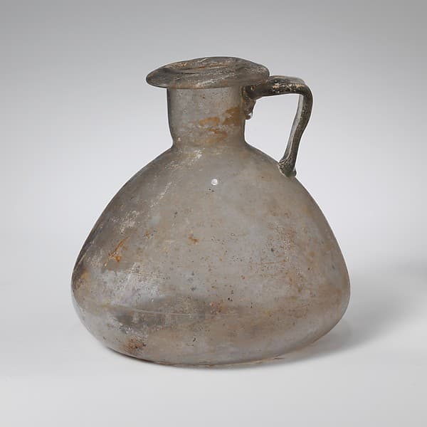Glass jug