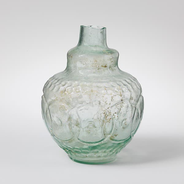 Glass flask decorated with intersecting circles