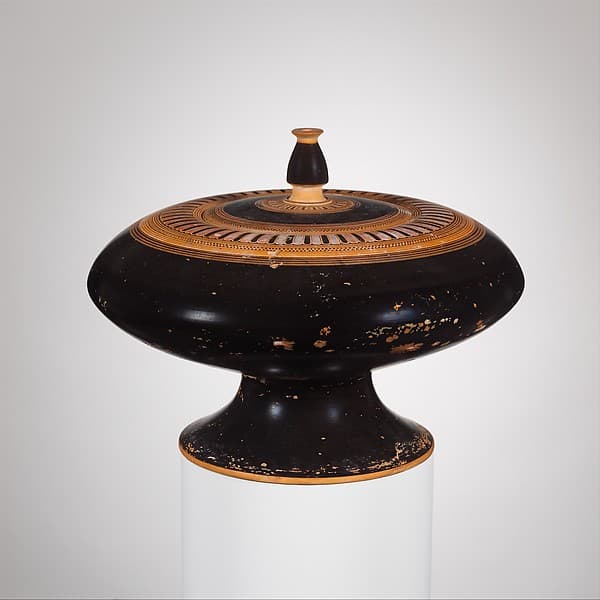 Terracotta plemochoe (vase for perfume), by Kothons Type A