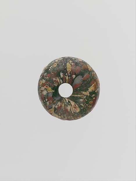 Glass bead