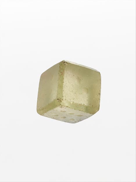 Glass die