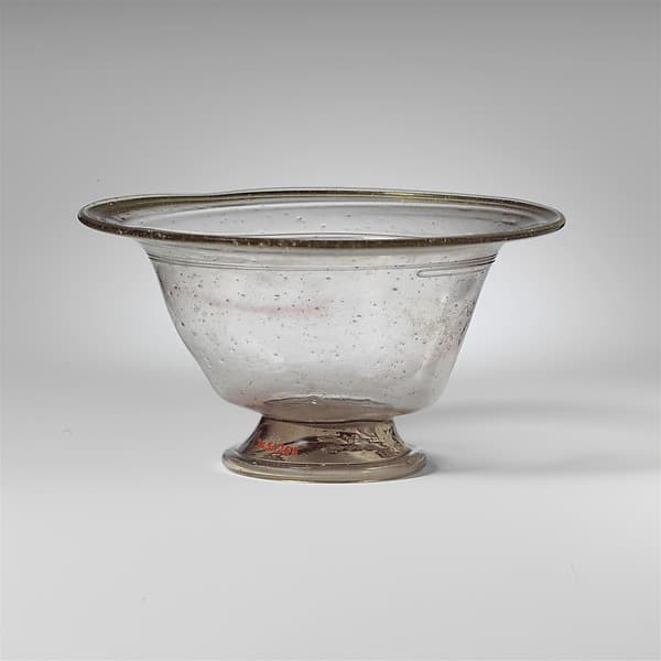 Glass bowl