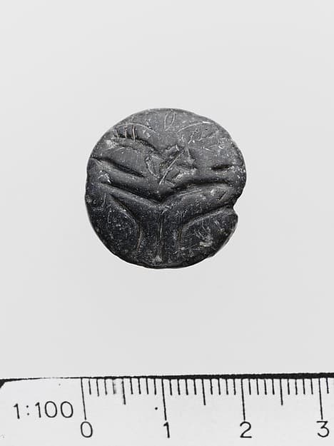 Steatite lentoid seal