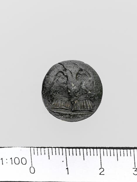 Steatite lentoid seal