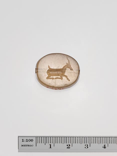 Chalcedony scaraboid seal