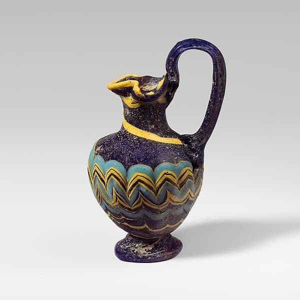 Glass oinochoe (perfume jug)