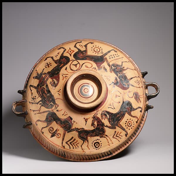 Terracotta lekane (dish)