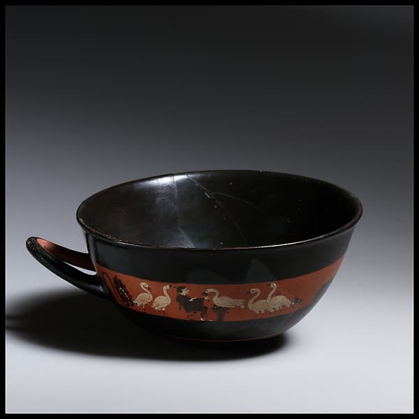 Terracotta kylix: band-cup (drinking cup)