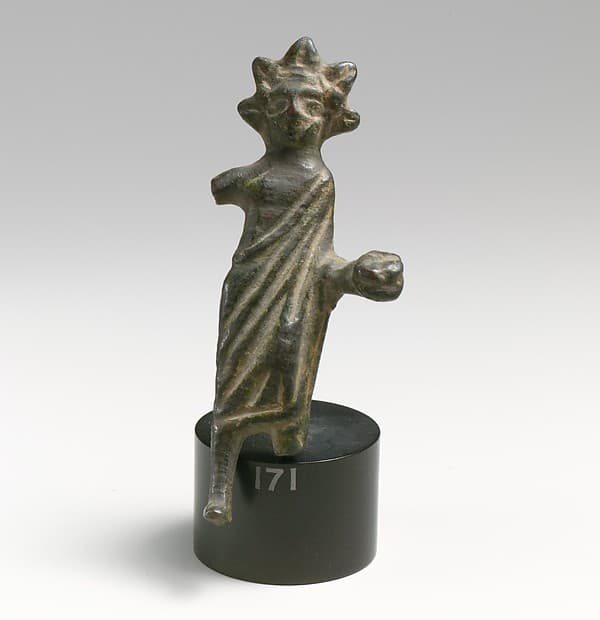 Bronze statuette of a priest or offrant