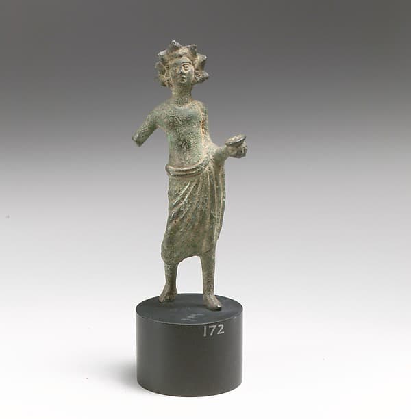 Bronze statuette of a priest or offrant
