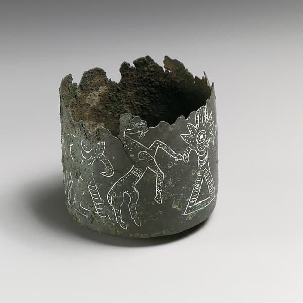 Engraved bronze pyxis (small box with lid)