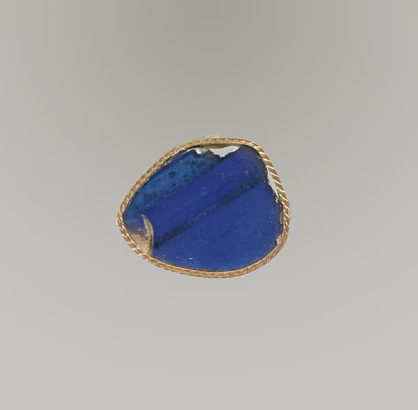 Glass monochrome inlay fragment