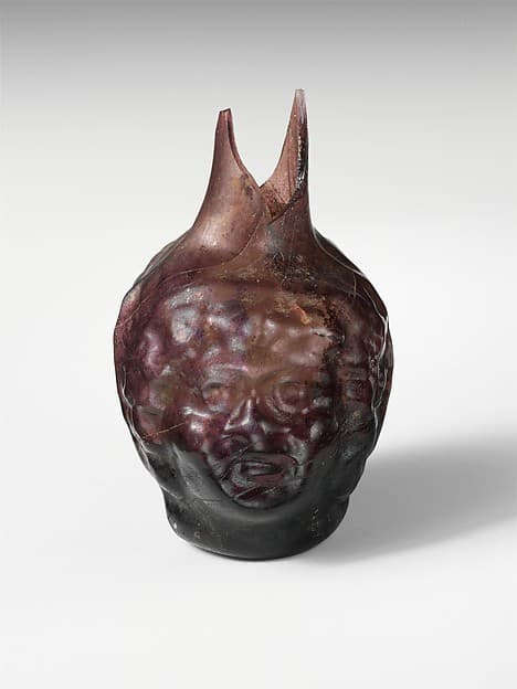 Glass double head-shaped flask