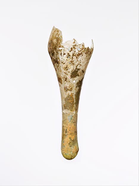Glass fusiform bottle fragment