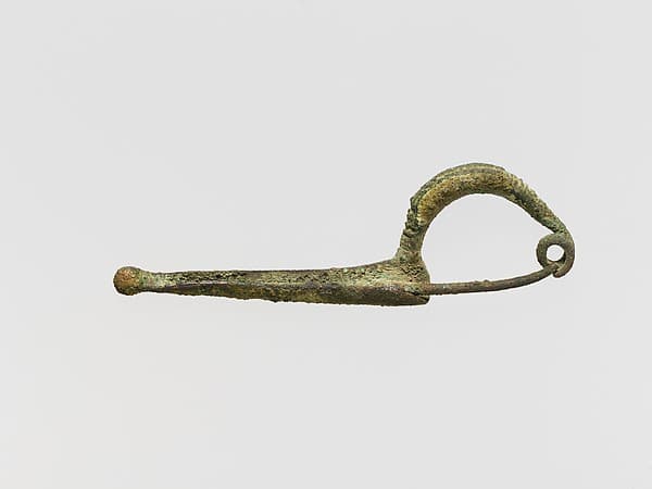 Bronze sanguisuga-type fibula (safety pin)