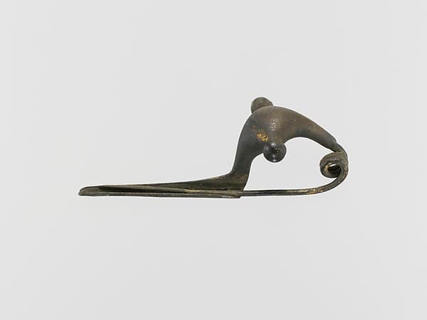 Bronze bow-type fibula (safety pin)