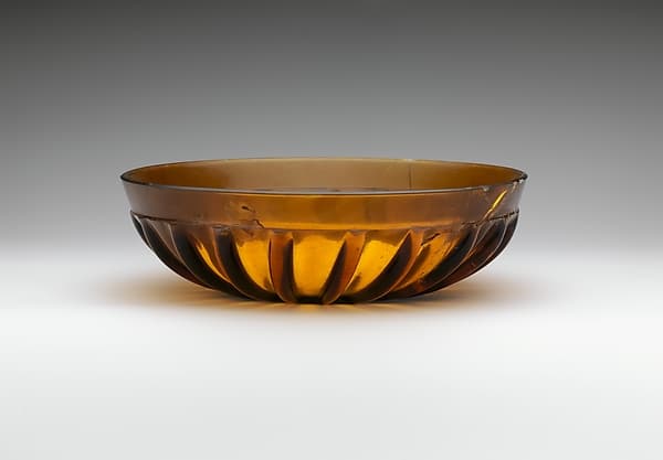 Glass ribbed bowl