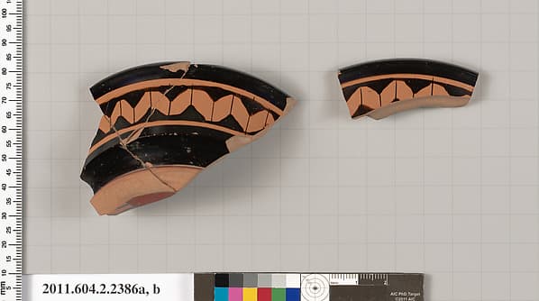 Terracotta fragments of a Nicosthenic pyxis (box)